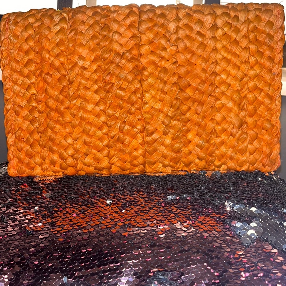 Straw Clutch - Picture 2 of 6